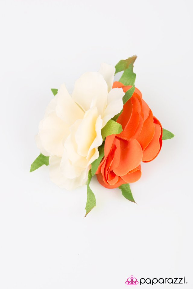 Paparazzi ♥ Bloomin Bayou - Orange ♥ Hair Clip