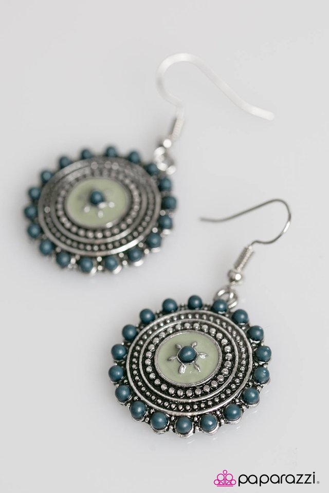 Paparazzi ♥ Wild Tumbleweed - Multi ♥ Earrings