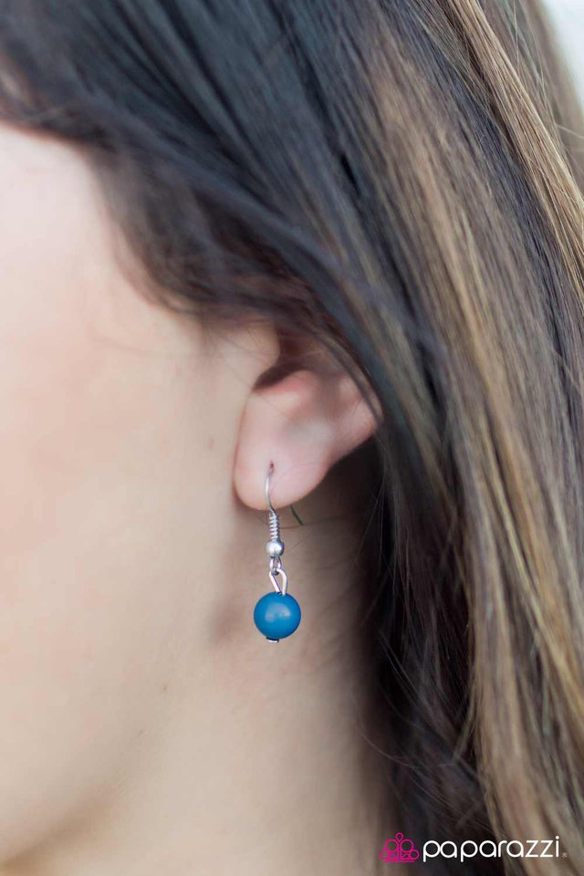 Paparazzi ♥ Carry On - Blue ♥ Necklace