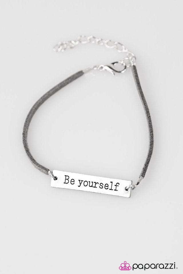 Paparazzi ♥ Be Yourself - Silver ♥ Bracelet