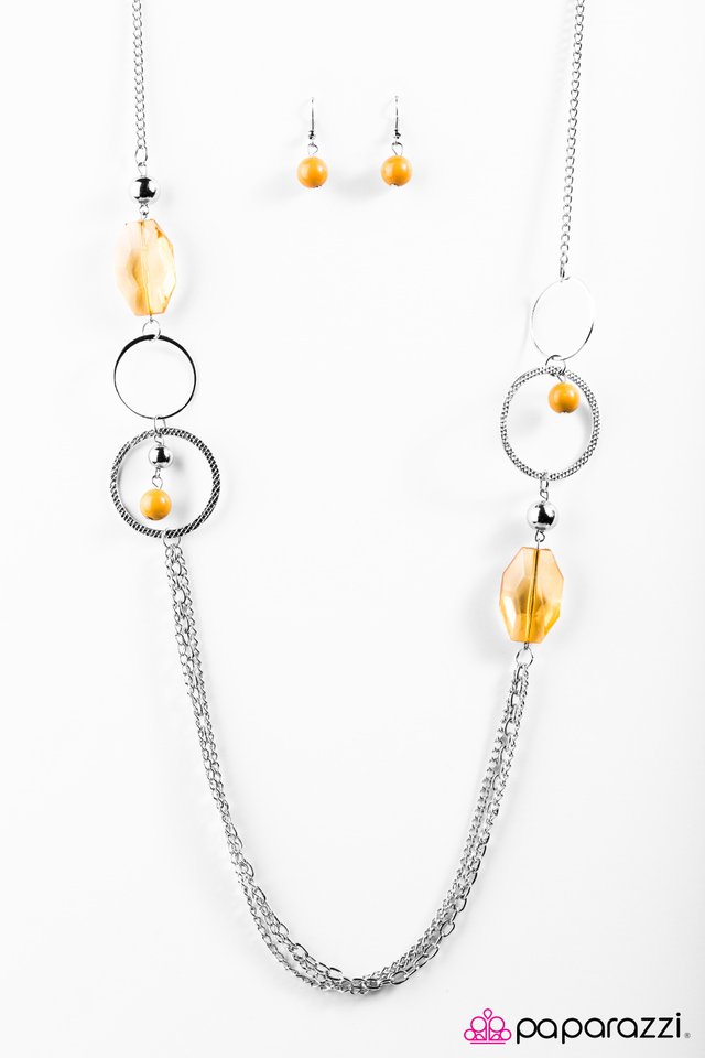 Paparazzi ♥ Dazzle Me - Yellow ♥ Necklace