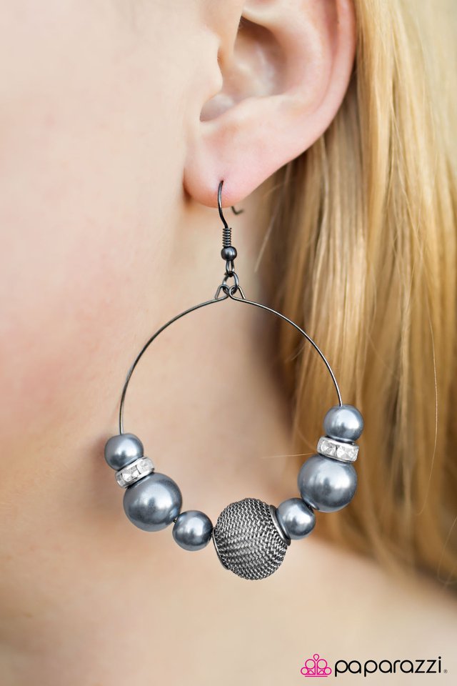 the-world-is-my-stage-silver-p5re-svxx-071xx