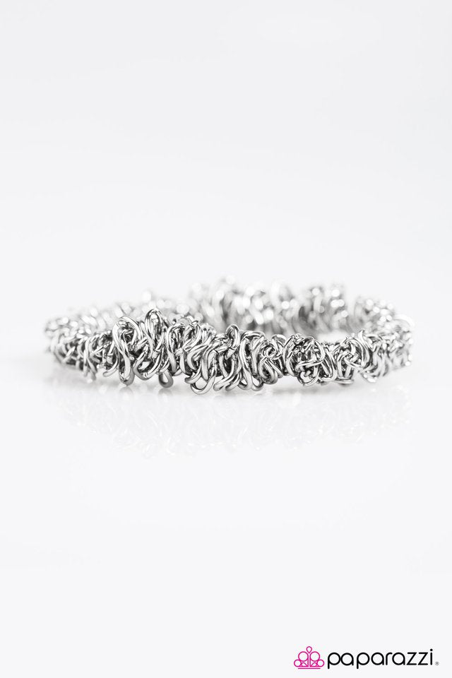 Paparazzi ♥ A Twist Of Fate - Silver ♥ Bracelet
