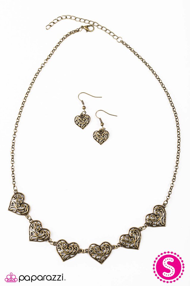 Paparazzi ♥ Playing My Heartstrings - Brass ♥ Necklace