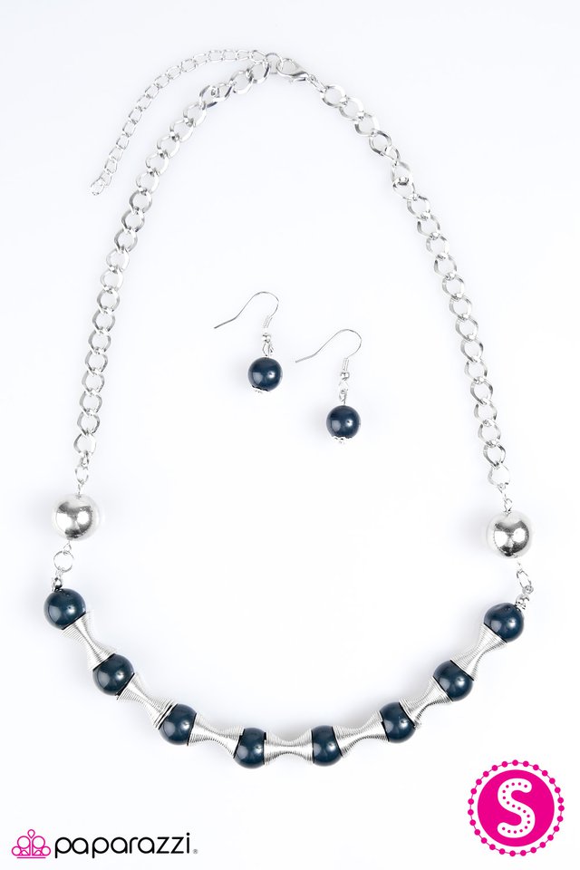 Paparazzi ♥ Spring To Mind - Blue ♥ Necklace