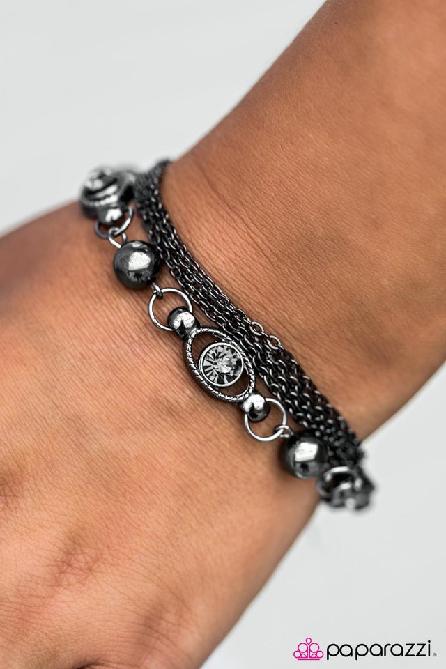 seeing-eye-to-eye-black-p9re-bkxx-059xx