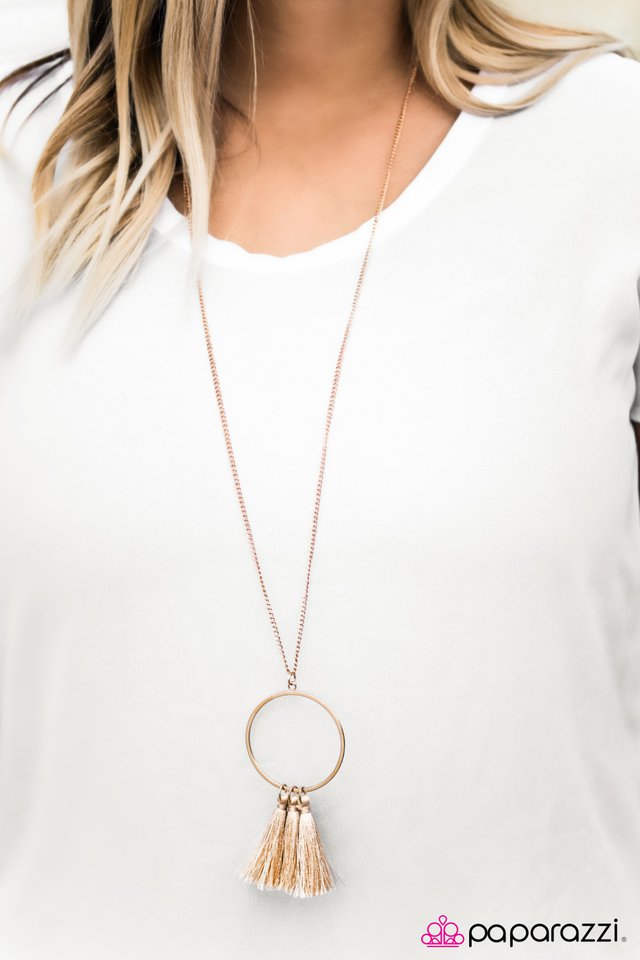 never-too-much-tassel-gold-p2se-gdxx-042xx