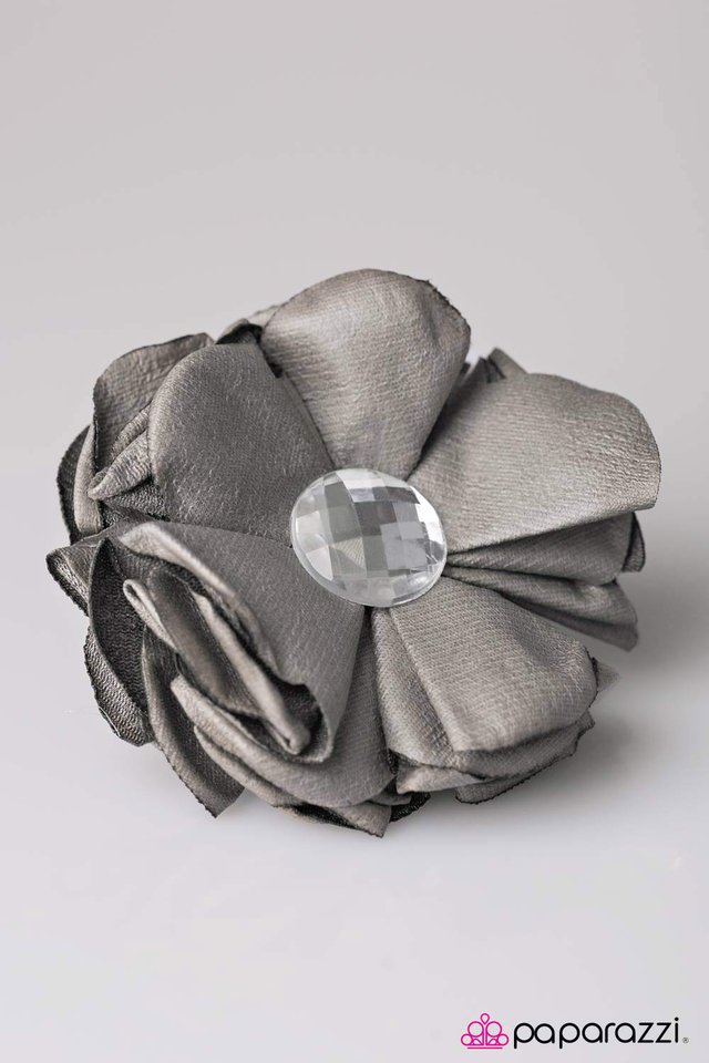 Paparazzi ♥ Its A Wonderful Life - Silver ♥ Hair Clip