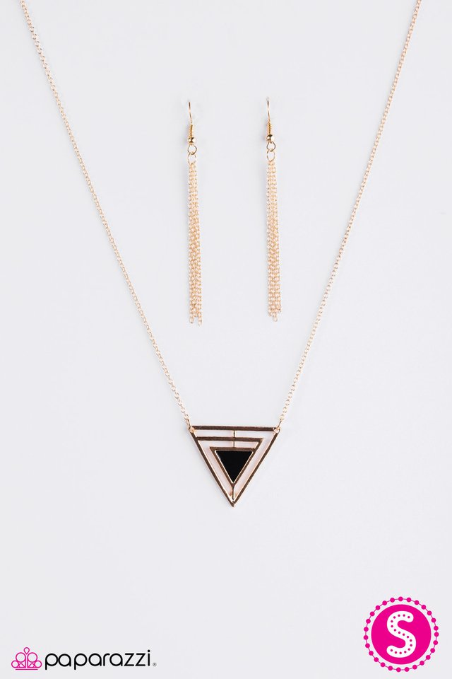 Paparazzi ♥ Lets GEO Girls! - Black ♥ Necklace