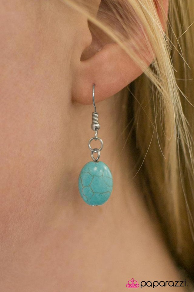 Paparazzi ♥ Stagecoach - Blue ♥ Necklace