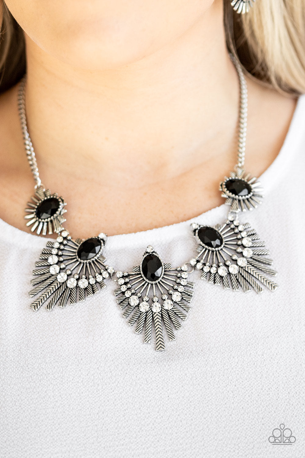 Paparazzi ♥ Miss YOU-niverse - Black ♥  Necklace
