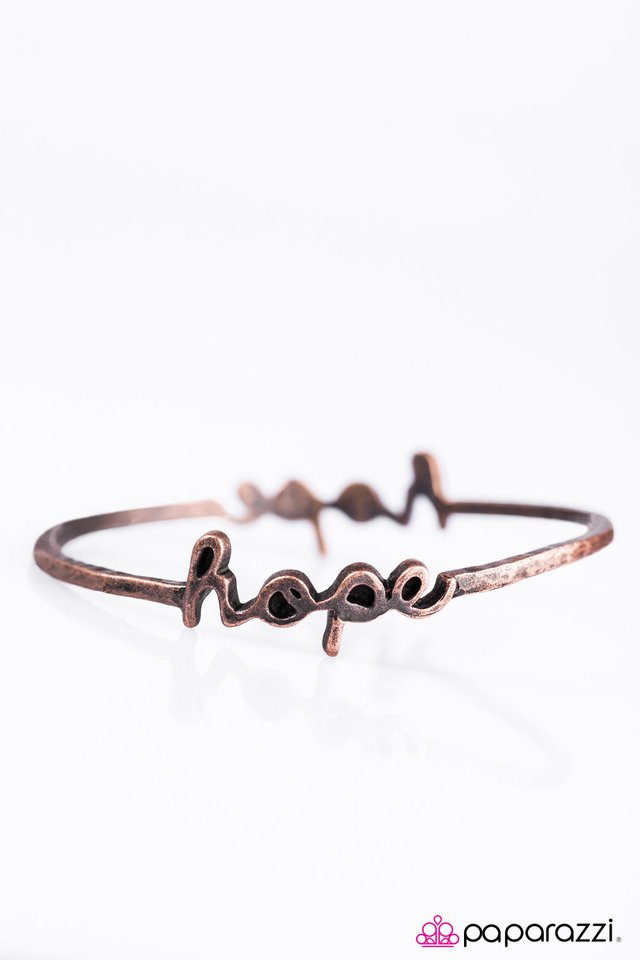Paparazzi ♥ Never Give Up - Copper ♥ Bracelet
