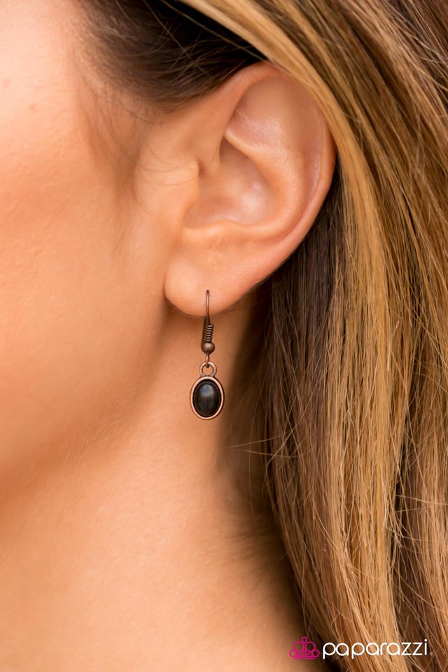 Paparazzi ♥ Rainbow Cliffs - Copper ♥ Necklace