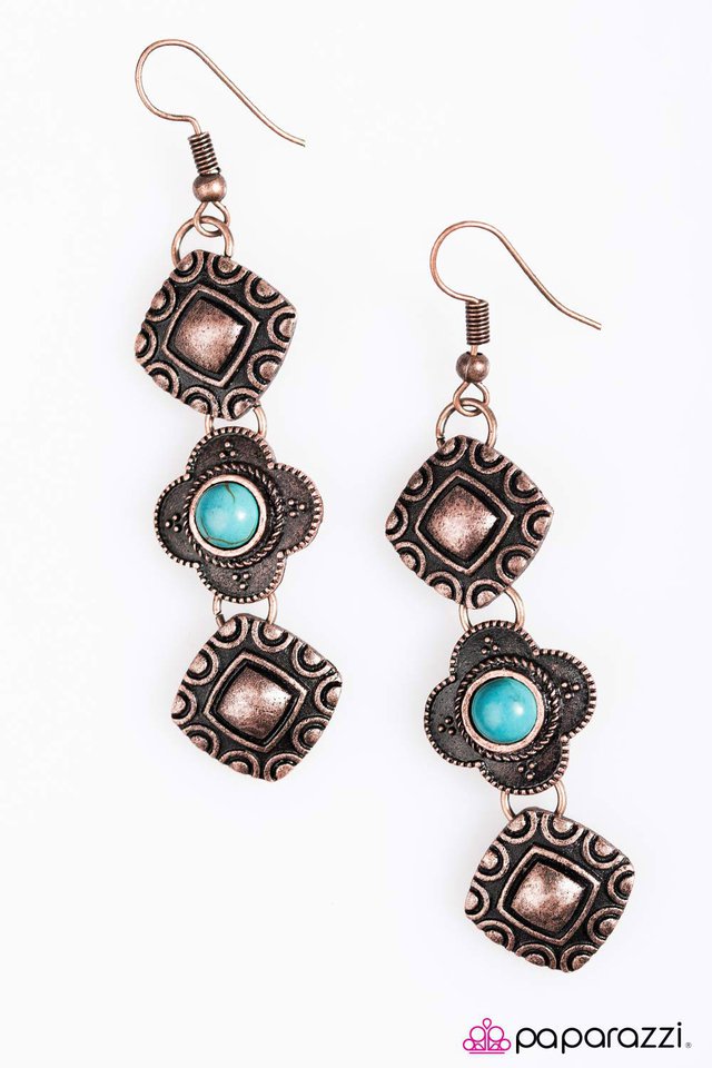 Paparazzi ♥ Western Wallflower - Copper ♥ Earrings