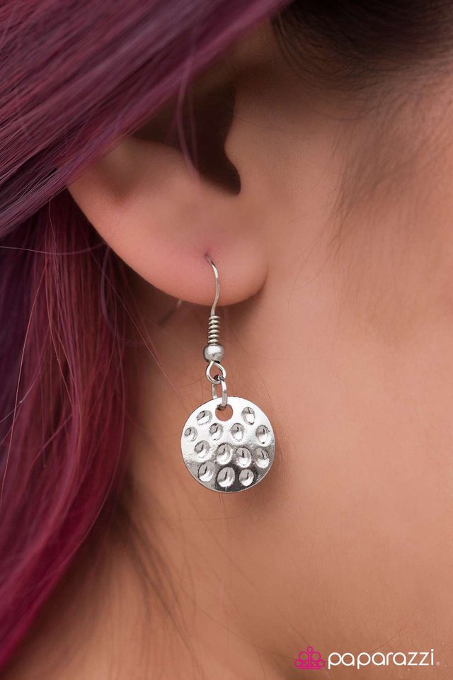 Paparazzi ♥ BAROQUE and Roll - Silver ♥ Necklace