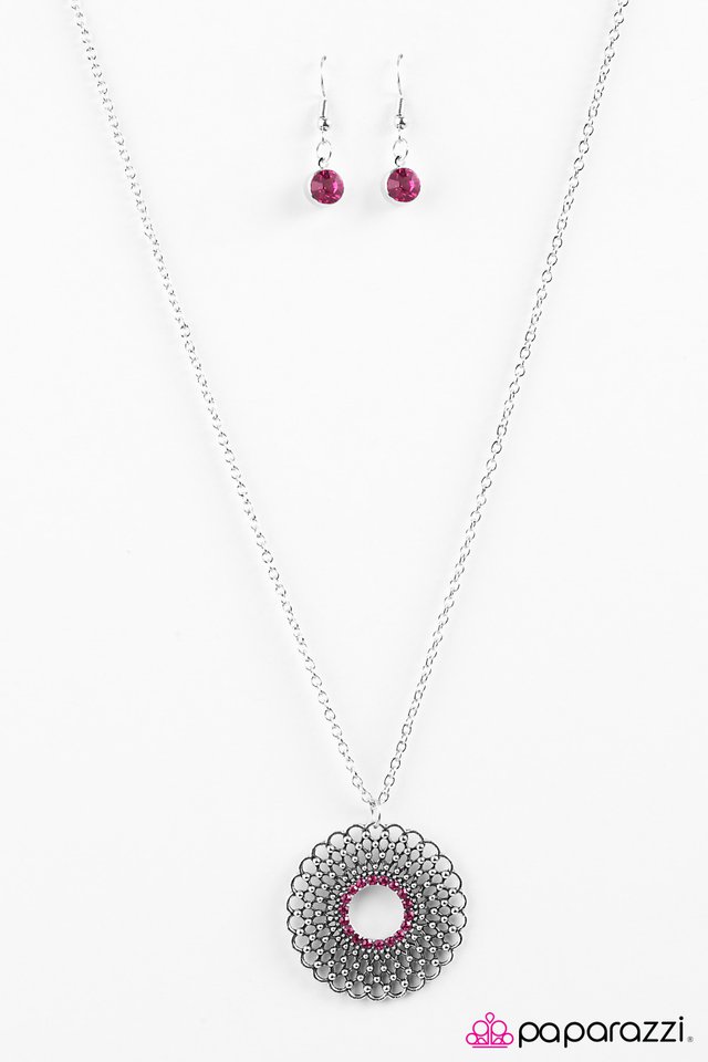 Paparazzi ♥ Musical Medallion - Pink ♥ Necklace