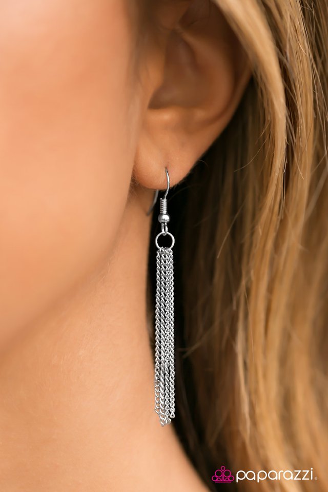 Paparazzi ♥ Long Way Down - Silver ♥ Necklace