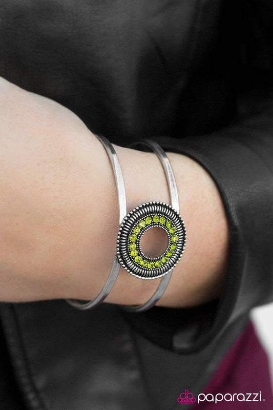 bling-ing-down-the-house-p9re-grxx-028pe