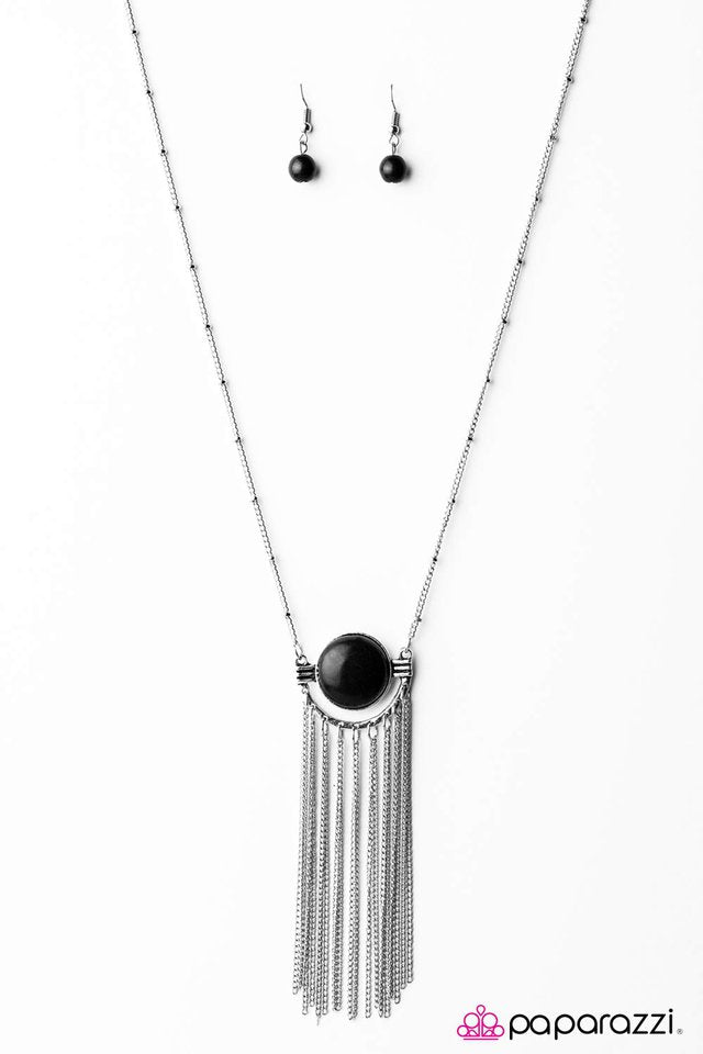 Paparazzi ♥ After Dusk - Black ♥ Necklace