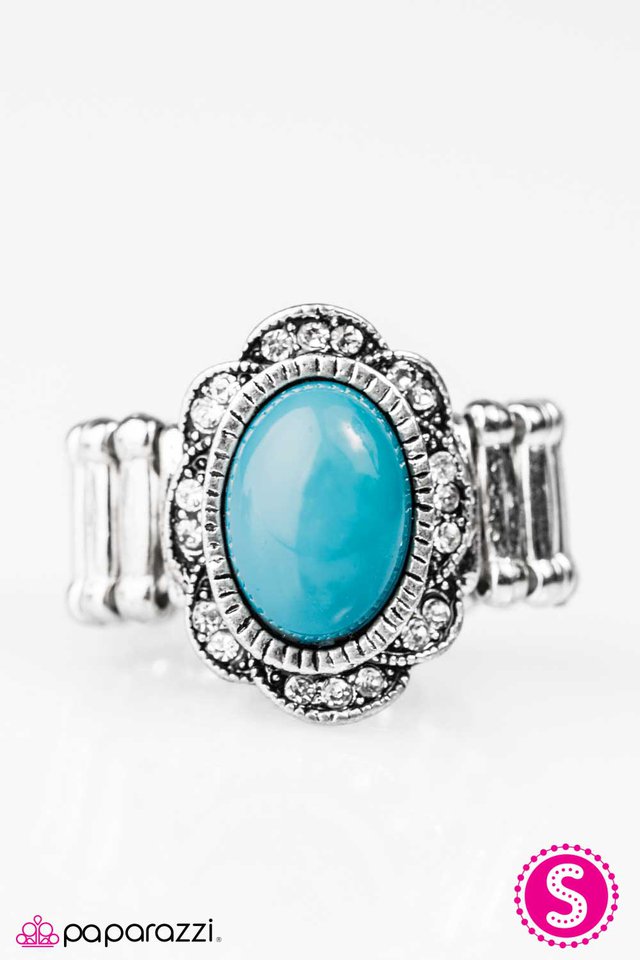 Paparazzi ♥ Down The GARDENIA Path - Blue ♥ Ring
