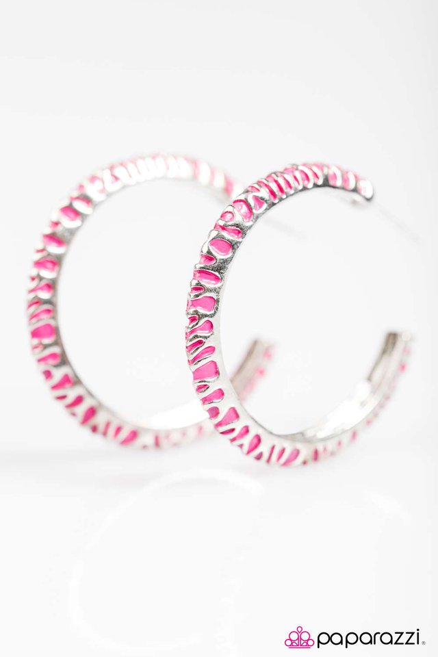 Paparazzi ♥ Colorful Chaos - Pink ♥ Earrings