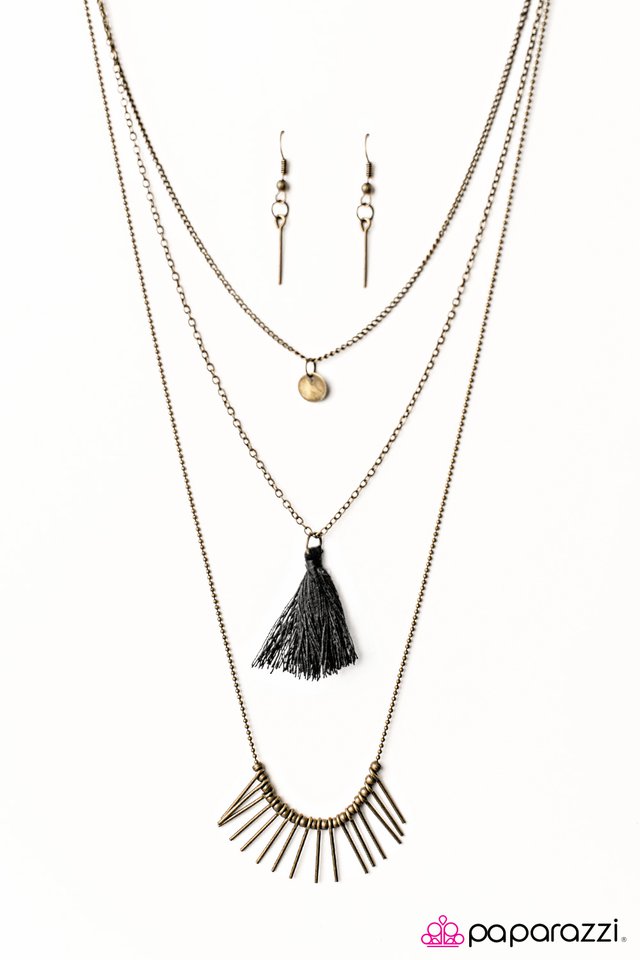 Paparazzi ♥ Foxy Foxtrot - Brass ♥ Necklace