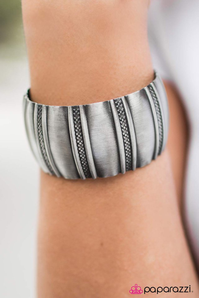 thats-a-cinch-silver-p9in-svxx-069xx