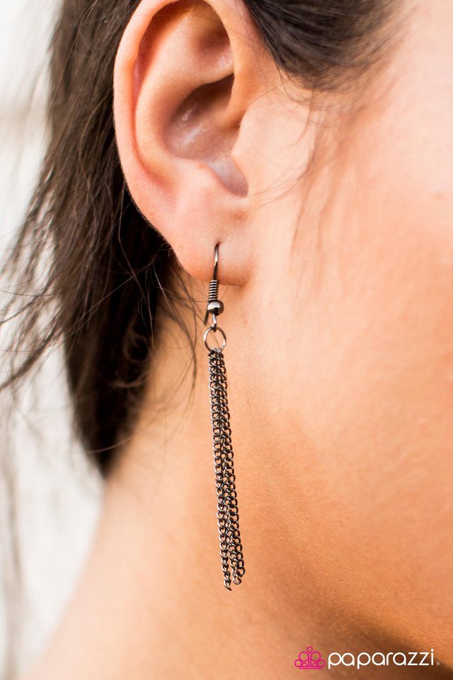 Paparazzi ♥ At First FLIGHT - Black ♥ Necklace