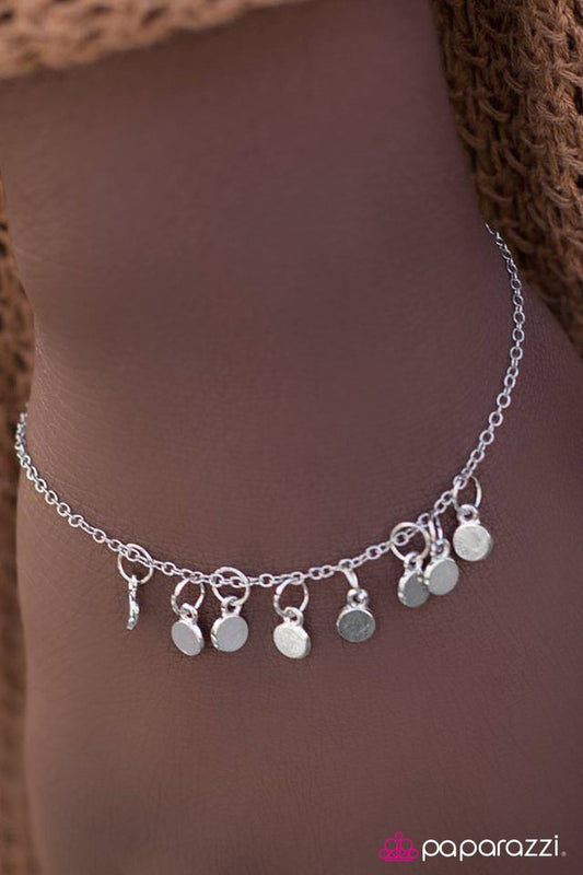 spotlight-shimmer-silver-p9da-svxx-049qg