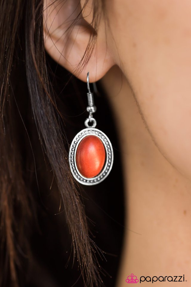 Paparazzi ♥ Dressed to EMPRESS - Brown ♥ Necklace