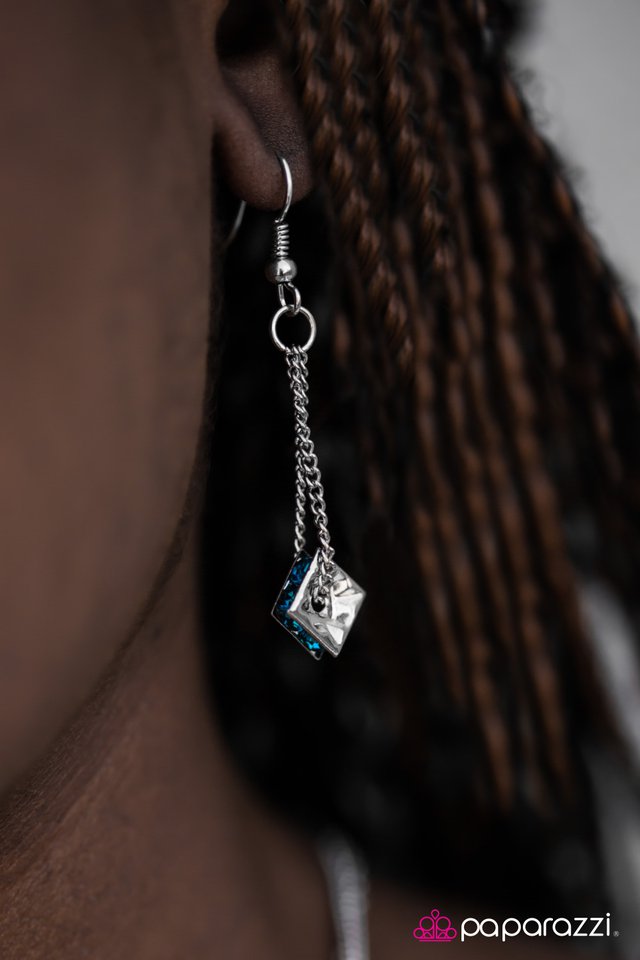 Paparazzi ♥ The Main Attraction - Blue ♥ Necklace