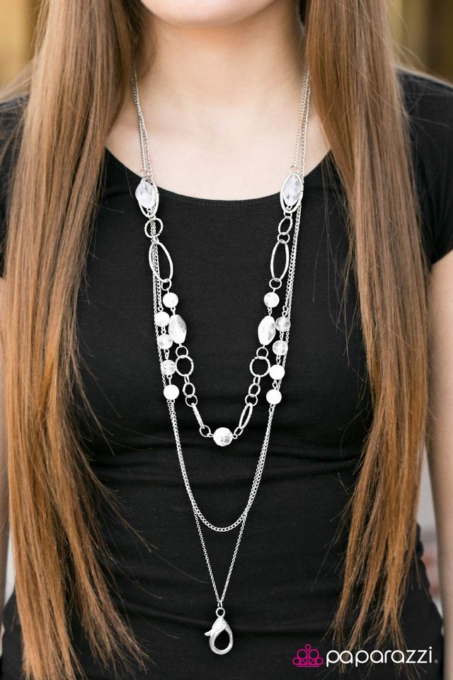 floating-on-clouds-p2ln-wtxx-012xx