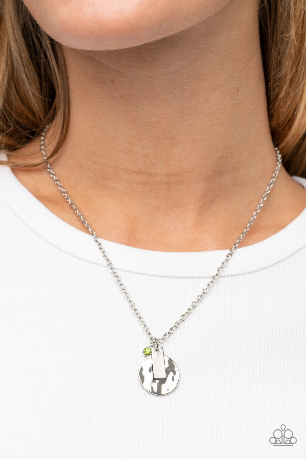 minimal-effortless-green-p2da-grxx-096xx