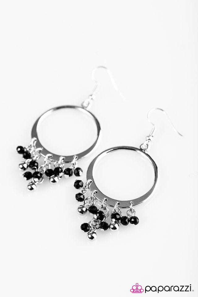 Paparazzi ♥ Crystal Chandeliers - Black ♥ Earrings