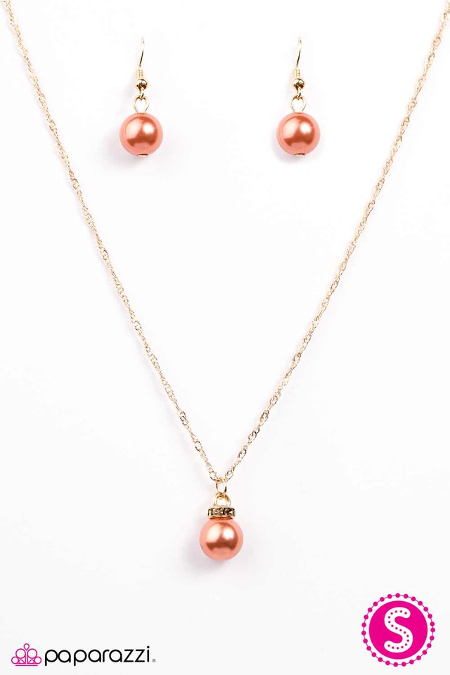 Paparazzi ♥ PEARLS Are A Girls Best Friend - Orange ♥ Necklace