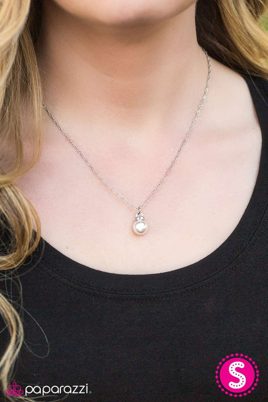 pearls-are-a-girls-best-friend-white-p2re-wtxx-114xx