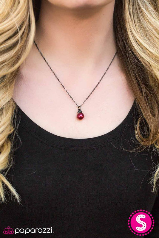 pearls-are-a-girls-best-friend-red-p2re-rdxx-050xx