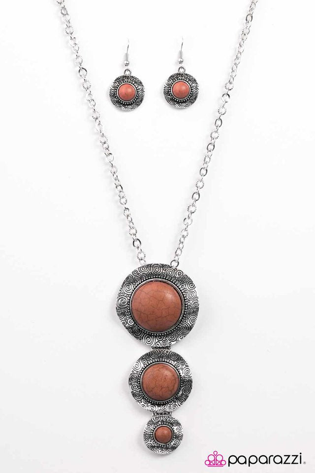Paparazzi ♥ Santa Fe Sophistication - Brown ♥ Necklace
