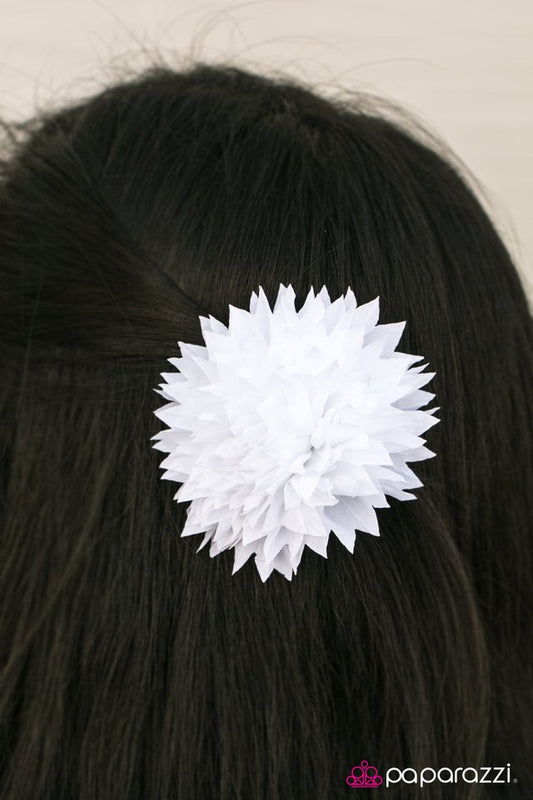 skipped-a-beat-white-p7ca-wtxx-043xx