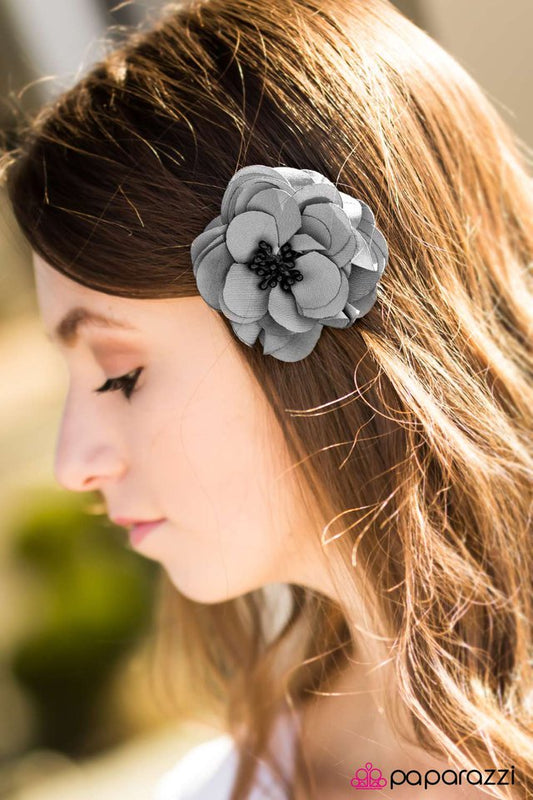 working-the-bloom-silver-p7ca-svxx-030xx