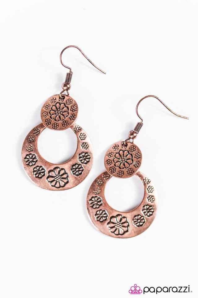 Paparazzi ♥ A Walk Through The Flowers - Copper ♥ Earrings
