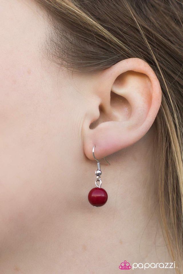 Paparazzi ♥ Fiercely Fabulous - Red ♥ Lanyard