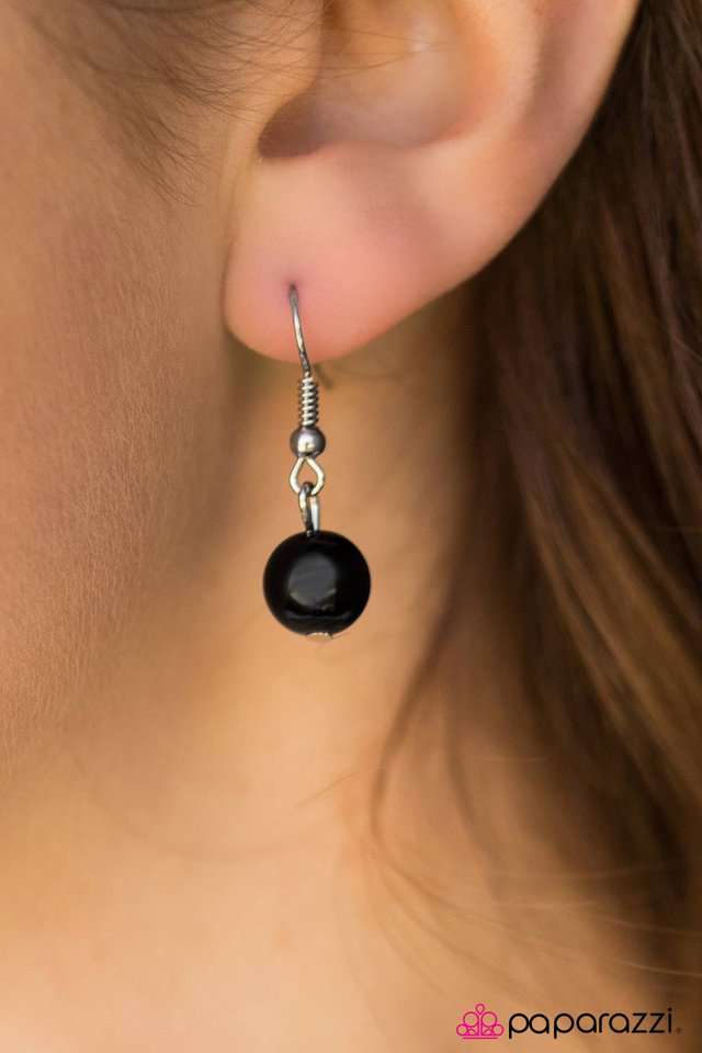 Paparazzi ♥ Taste Of India - Black ♥ Necklace