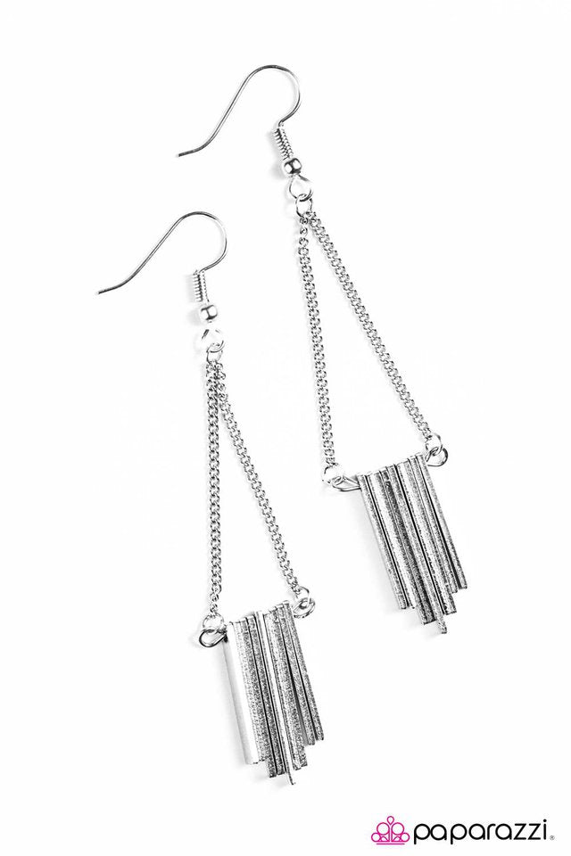 Paparazzi ♥ Swing and Sway - Silver ♥ Earrings