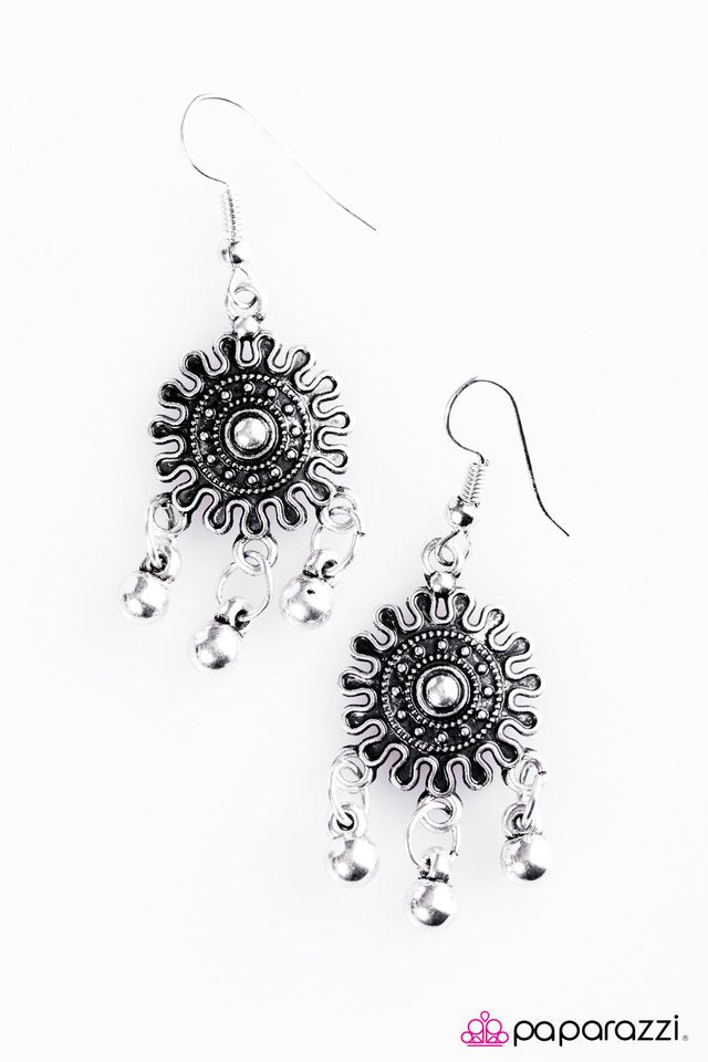 Paparazzi ♥ Midnight Sun - Silver ♥ Earrings