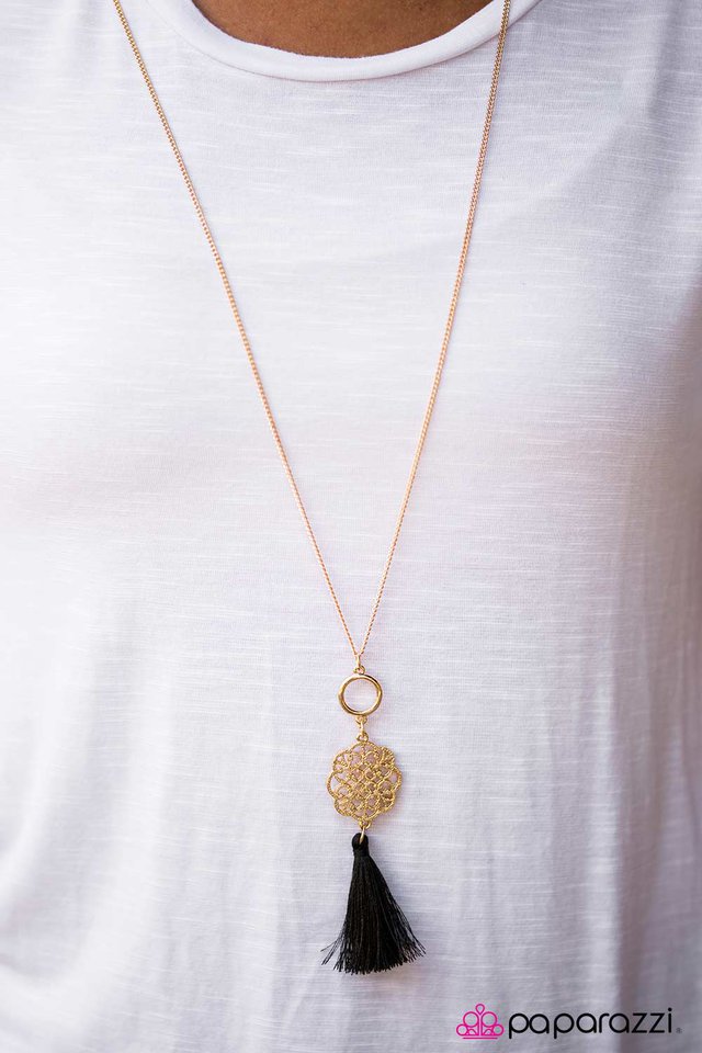 lotus-lounge-p2wh-bkgd-116xx