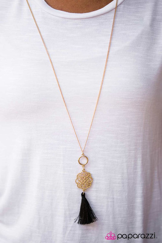 lotus-lounge-p2wh-bkgd-116xx