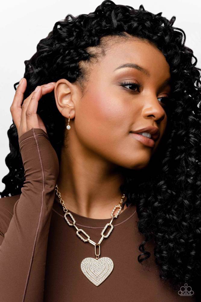 roadside-romance-gold-p2st-gdxx-153xx