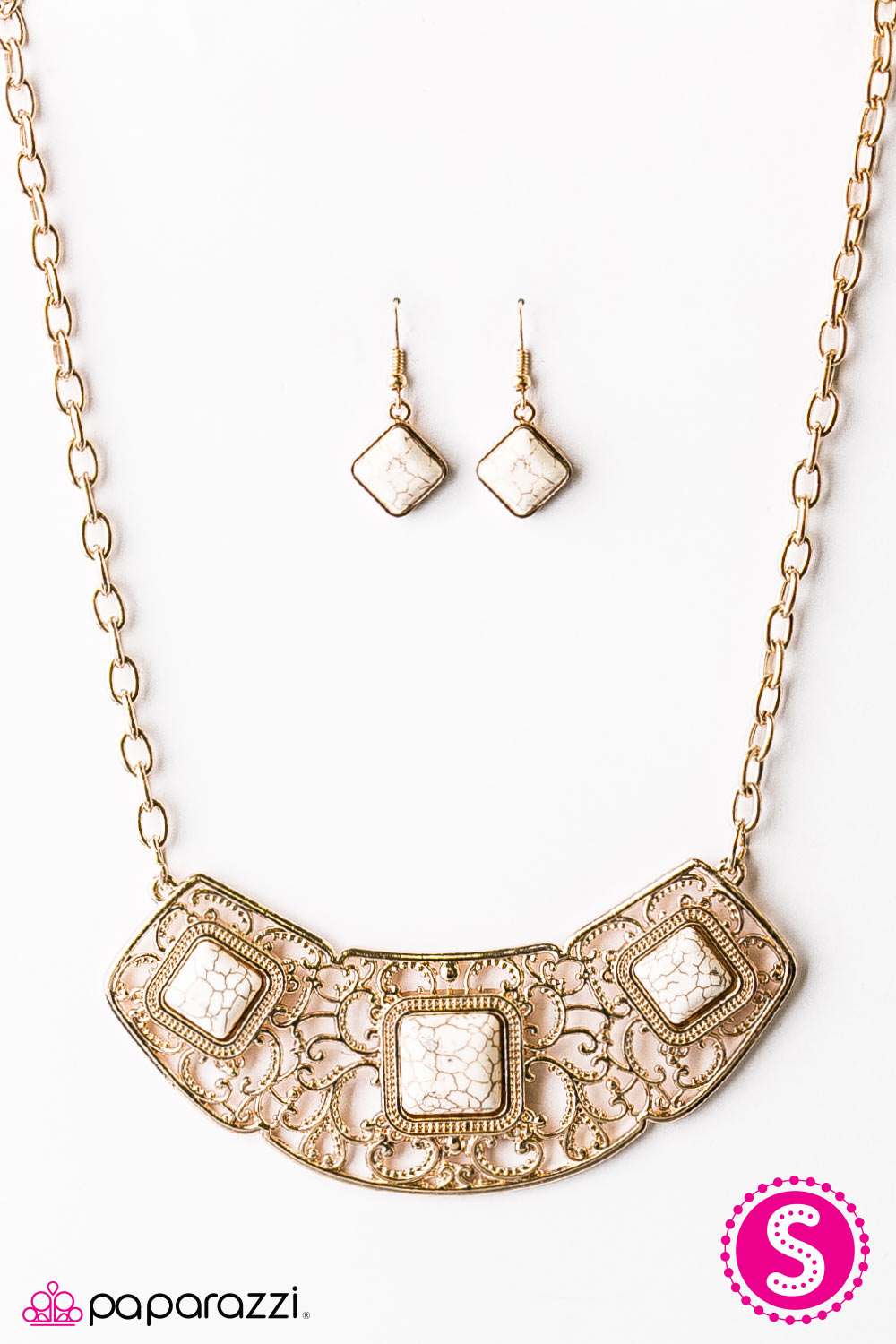 Paparazzi ♥ Feeling Inde-PENDANT - White ♥  Necklace