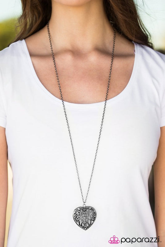 deep-in-my-heart-black-p2wh-bkxx-119xx